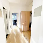 Apartment Zentral Gelegen Messe Zentrum Altstadt Düsseldorf