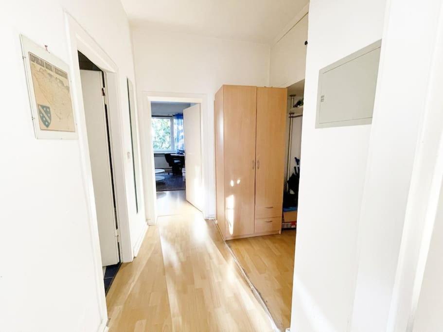 Apartment Zentral Gelegen Messe Zentrum Altstadt Düsseldorf